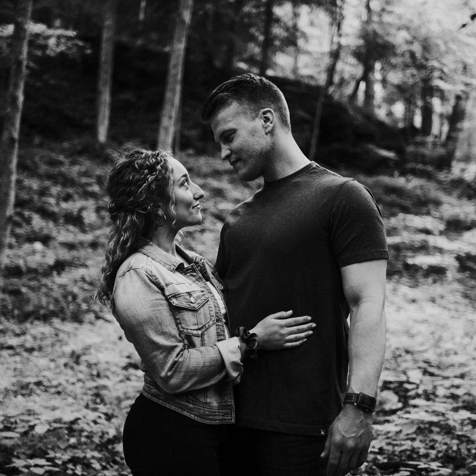 Engagement photos in Hocking Hills, 2019