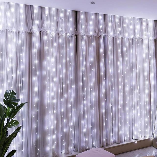 HXWEIYE 300LED Fairy Curtain Light (Upgrade Two Kinds of Light Clips) with Remote 8 Modes Times，USB Plug-in Christmas Fairy Hanging String Light for Bedroom, Parties, Walls, Windows （9.8x9.8Ft, White）