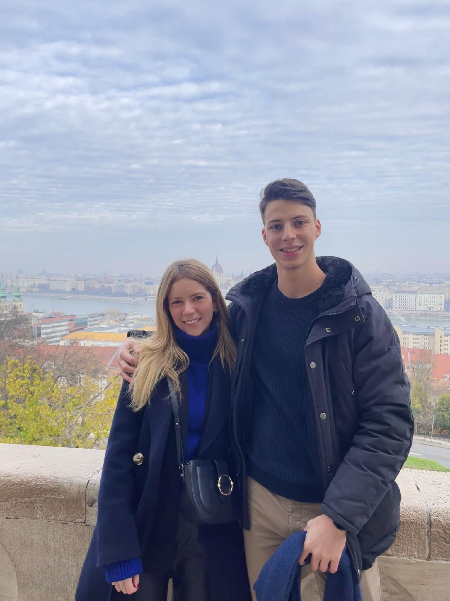 The Wedding Website of Fiona R and Jérémie B