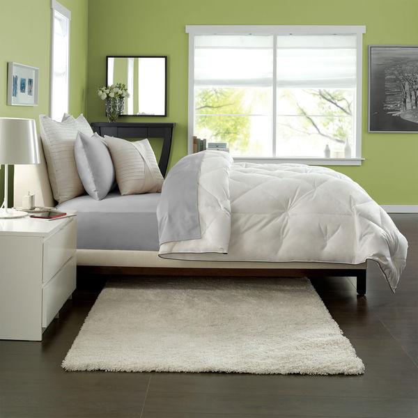 Light Warmth Deluxe Down Comforter