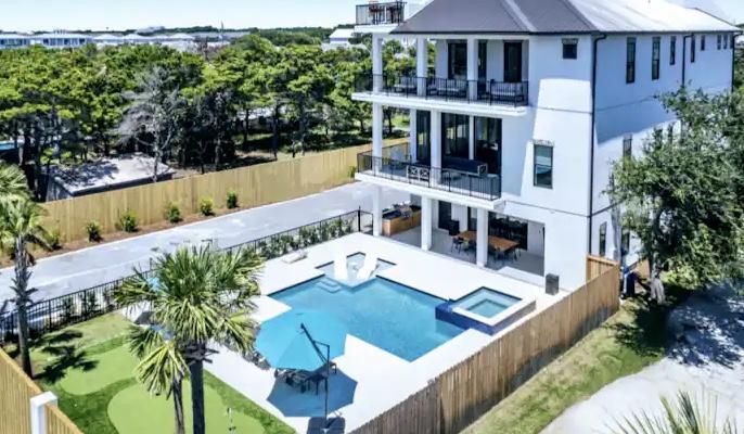 The Wedding Website of Jasmine Seay and Angel Diaz-Lugo