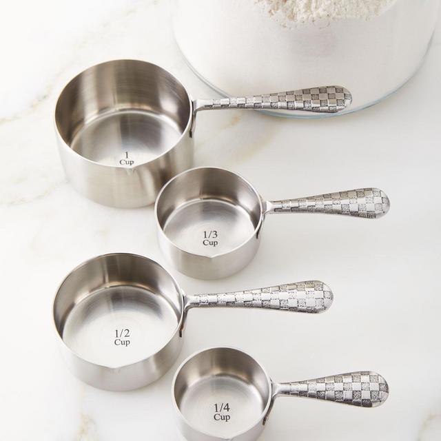 Check Measuring Cups