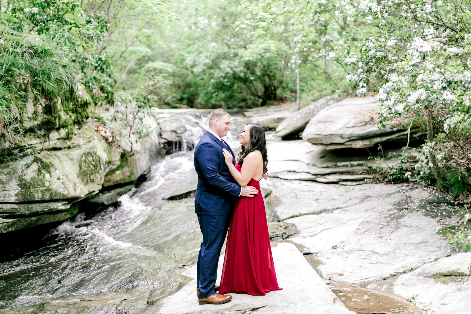 The Wedding Website of Amanda Nguyen and Zach Busbin/ Smith