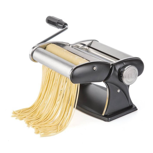 Professional Pasta Machine: Fettuccine, Linguine, and Lasagna Noodle
