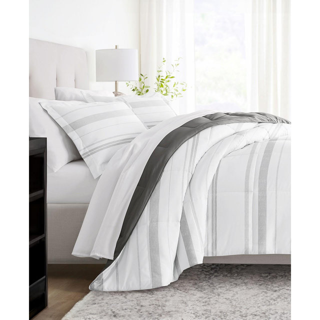 ienjoy Home Stitched Stripe 3-Piece Comforter Set, King/California King