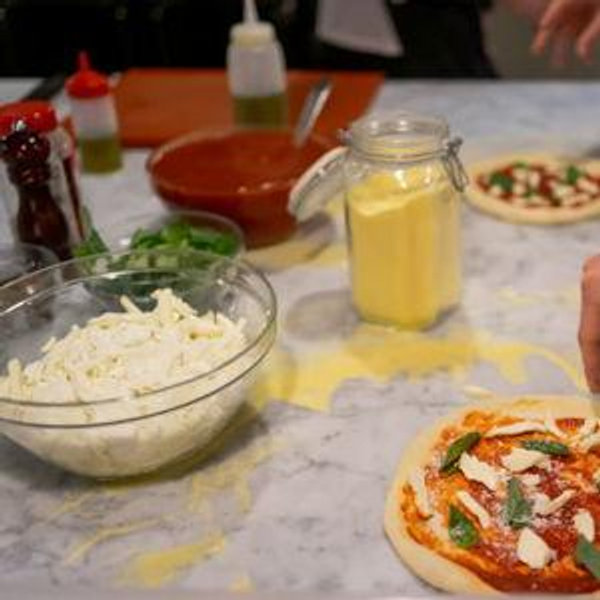 Pizza and Gelato Making Cooking Class for 2 In Rome