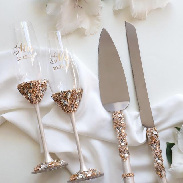 Ruta Ivory flutes and Cake set