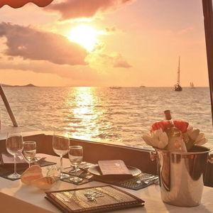 Sailboat Dinner
