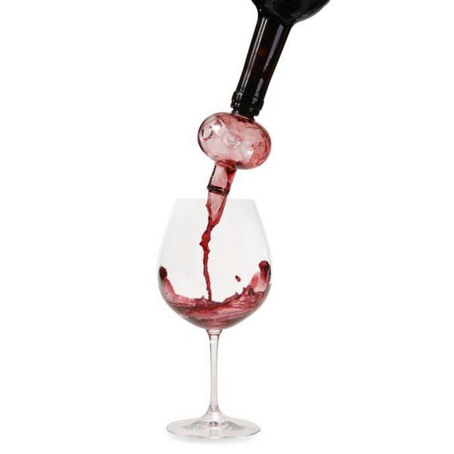 Soiree™ In-Bottle Wine Aerator