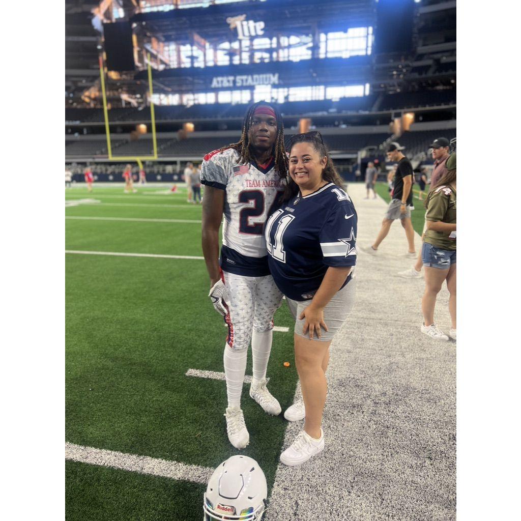 First football game in AT&T Stadium that Malcolm played