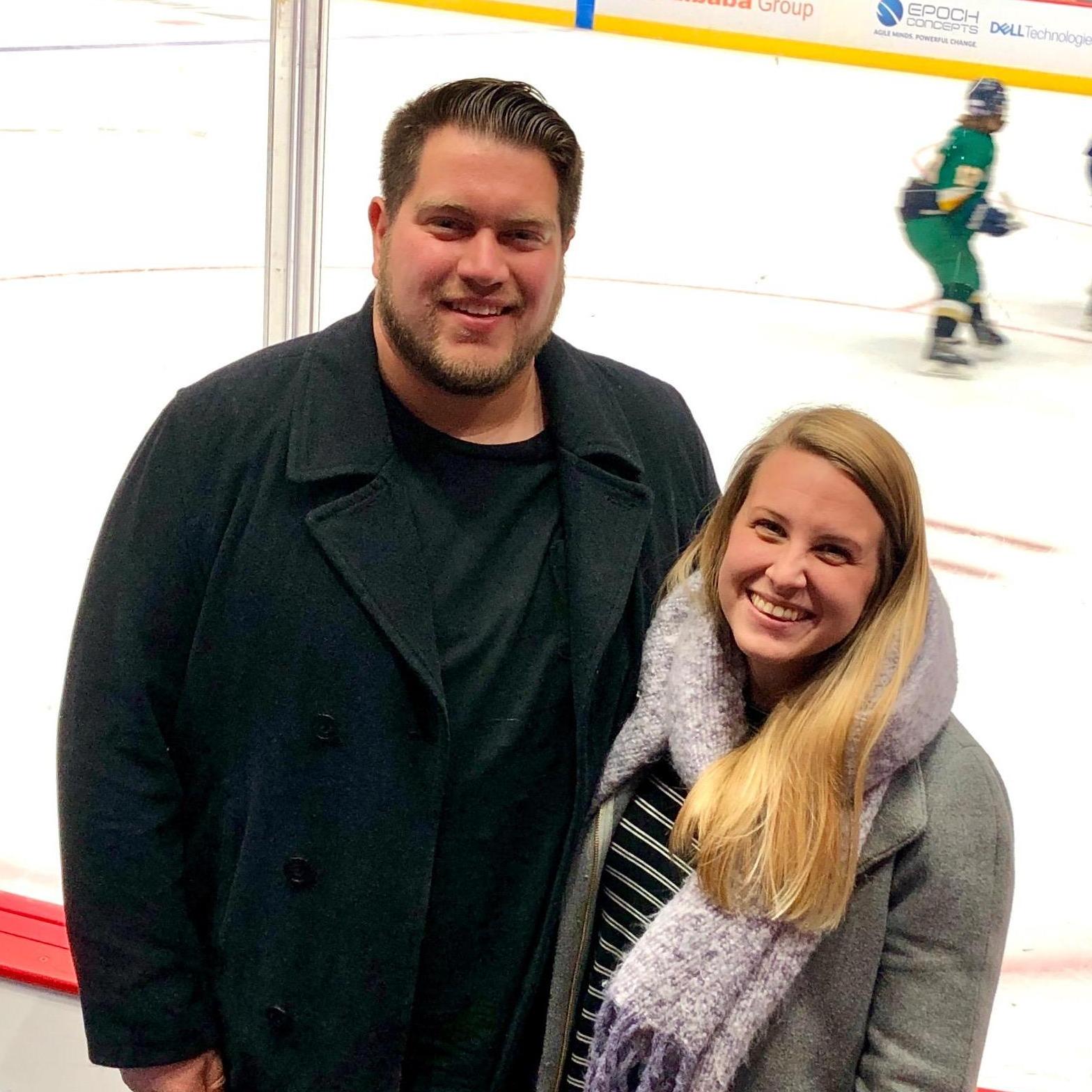 Frank surprised Amanda with tickets to a hockey game before their first "official" date