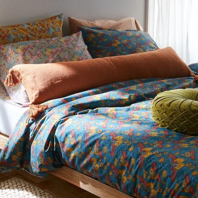 Cozy Slub Tassel Body Pillow