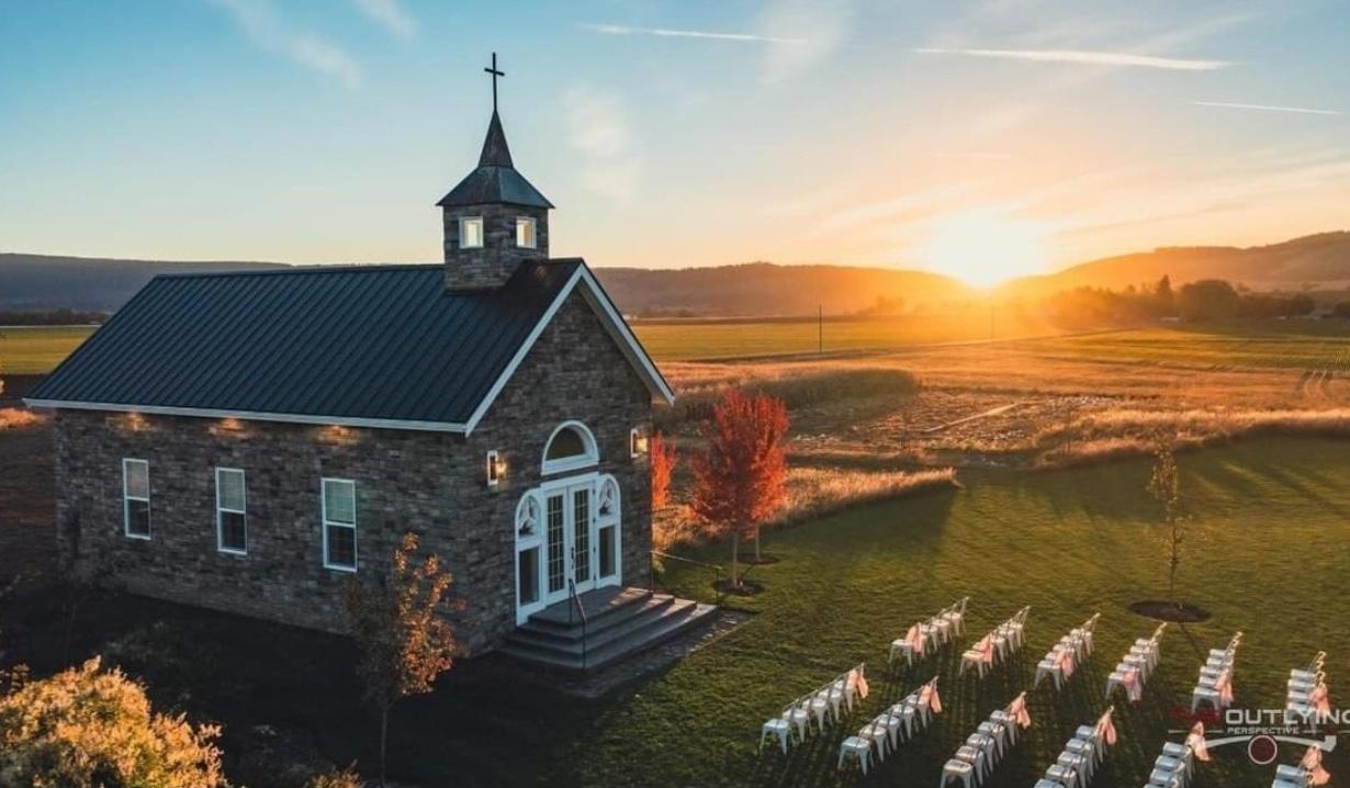 The Wedding Website of Tori White and Tanner Willson