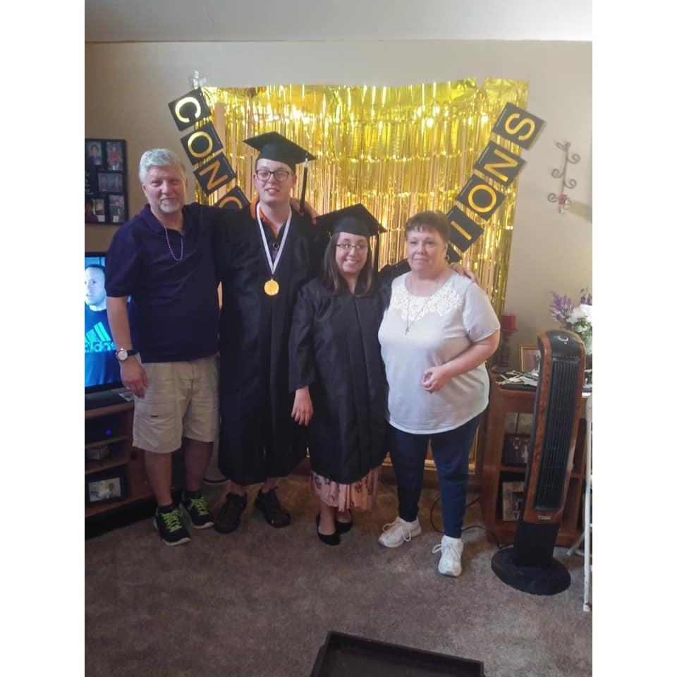 Deanna and her grandparents.