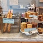Dozen Bakery