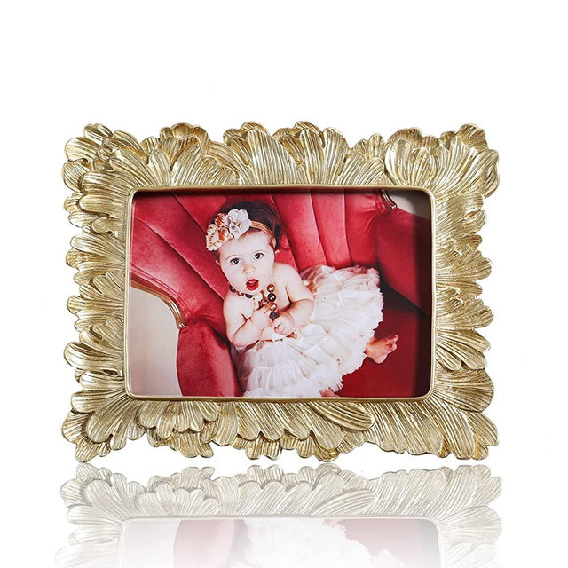 Gold 5x7 Vintage Picture Frames ,Yanoayimo Golden High Definition Glass Palm Leaves Elegant Retro European Design ,Antique Picture Frame for Tabletop Stand or Hanging