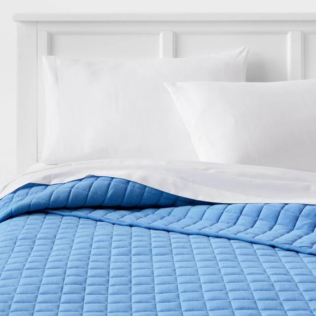 King Jersey Quilt Blue - Room Essentials™