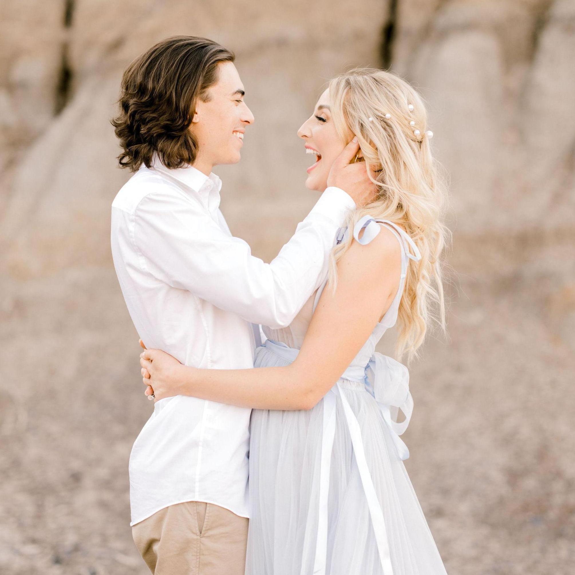 Engagement photos in Drumheller, Aug 2021