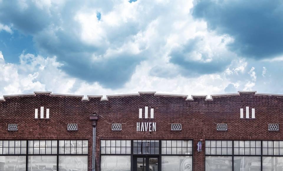 The Wedding Website of Kayla Edwards and Glendrevious Harris