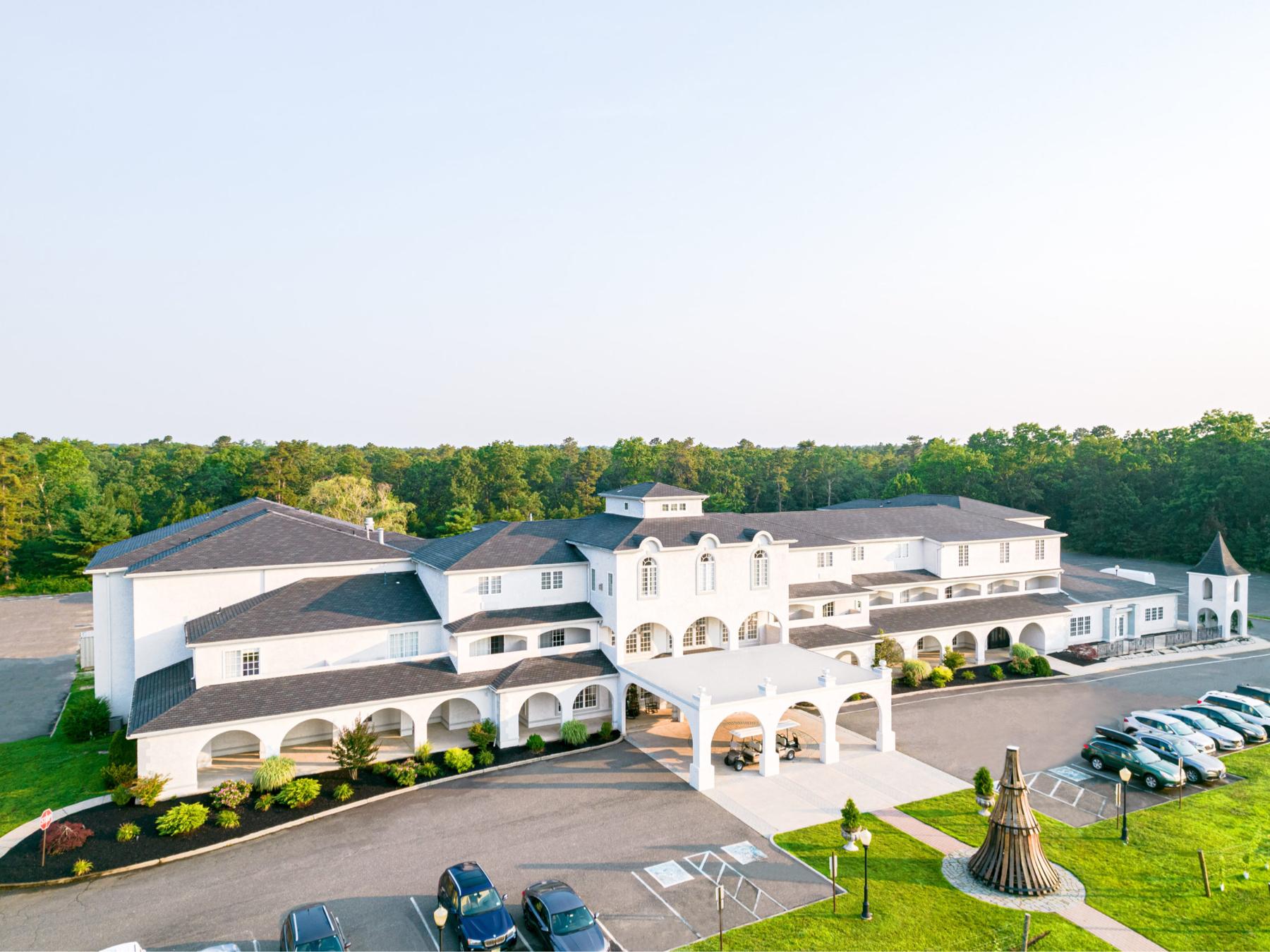 The Wedding Website of Lacy Hullihen and Walter Costa