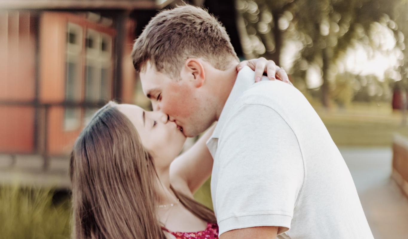 The Wedding Website of Skylar Harbaugh and Brody Farmer