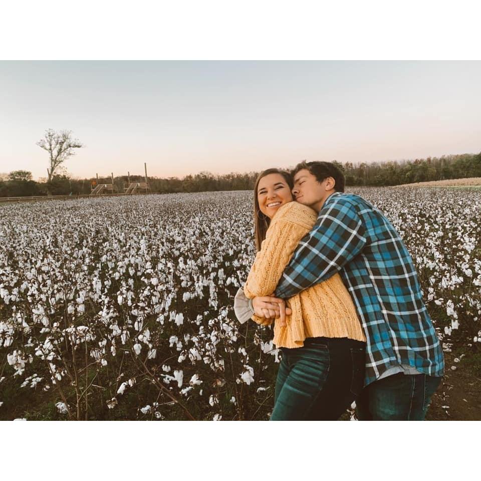 Sweet hugs in the cotton field!