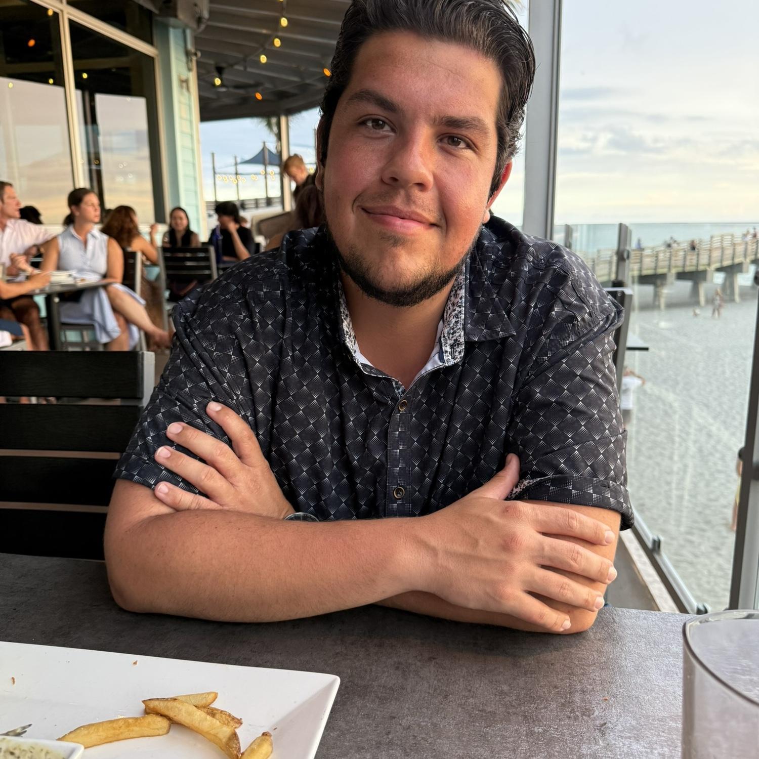 In July 2025, Kevin and Gina celebrated their 3 year anniversary. This was the last photo taken of Kevin before he proposed.