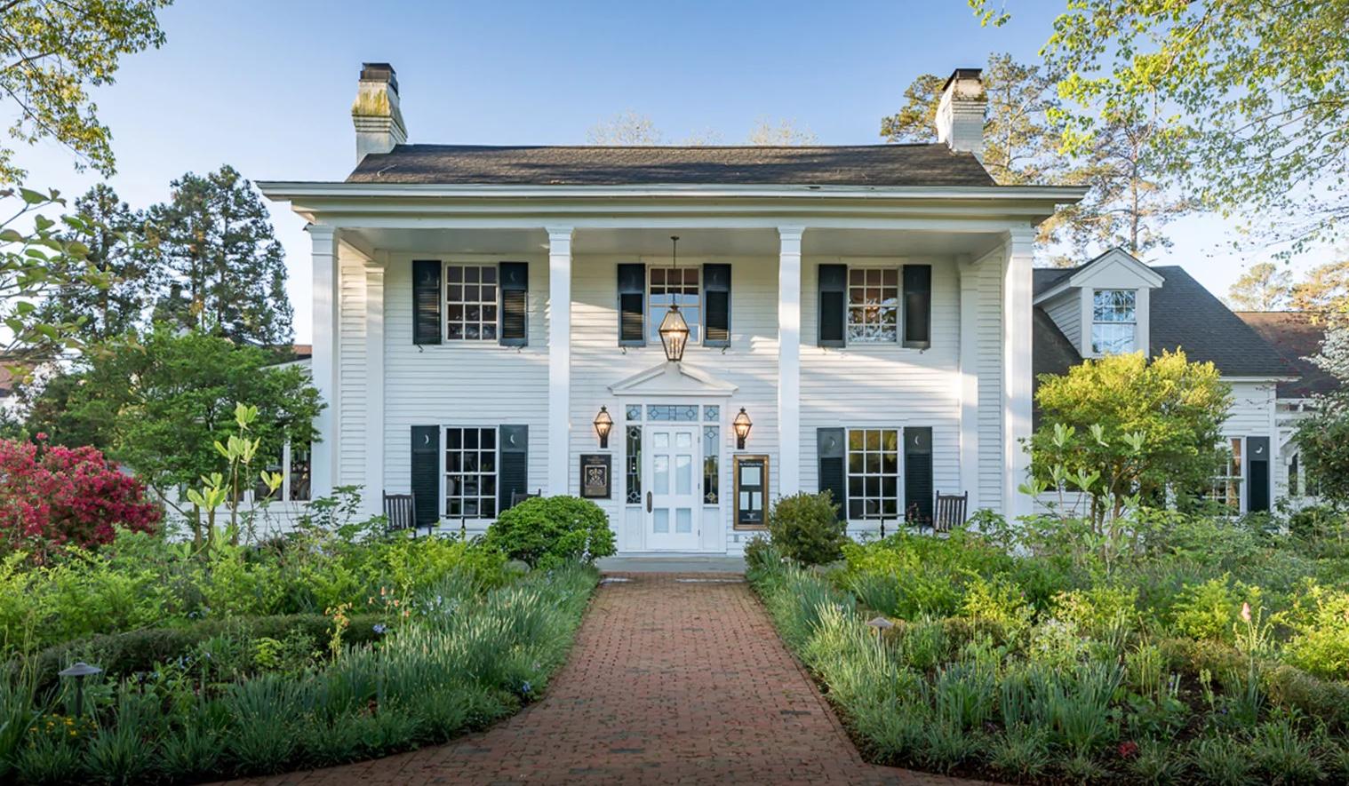 The Wedding Website of Elizabeth Feindel and Charles Battle