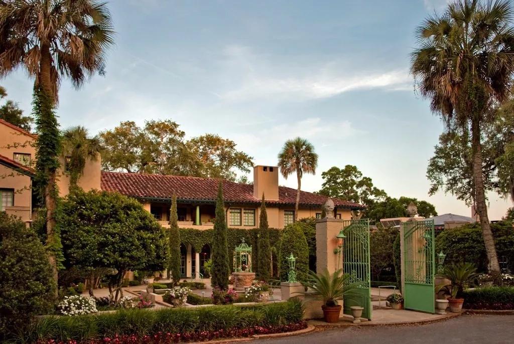 The Wedding Website of Marissa Pardo and Christian Restrepo