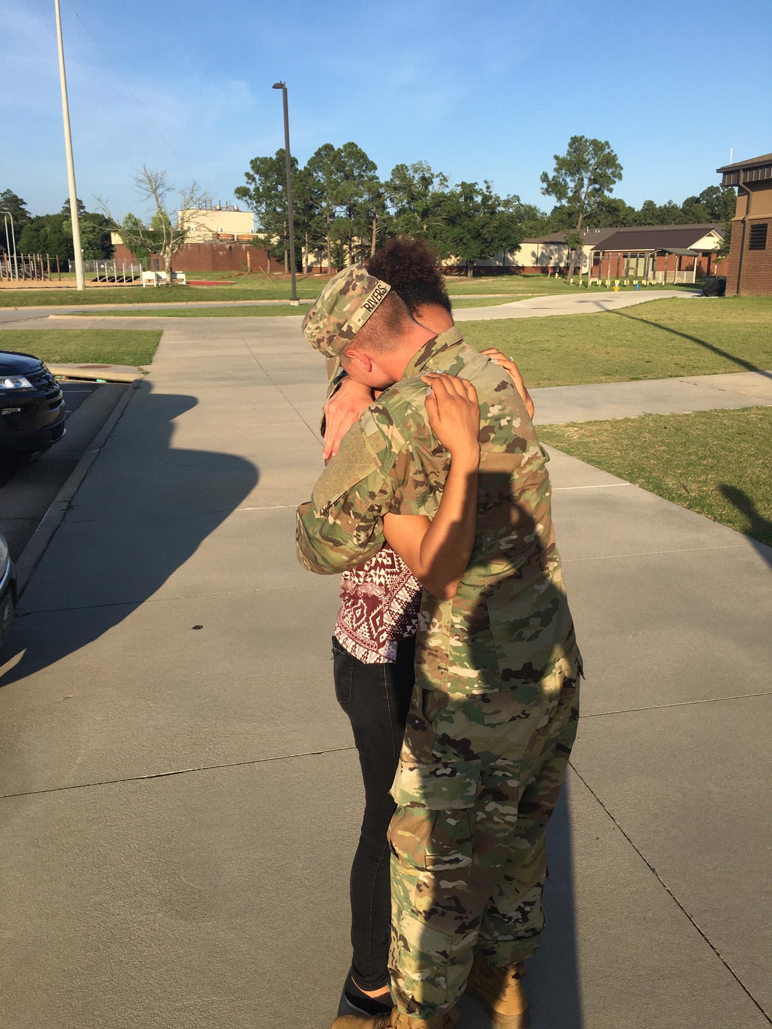 Saying goodbye after Jordans Basic Training Graduation