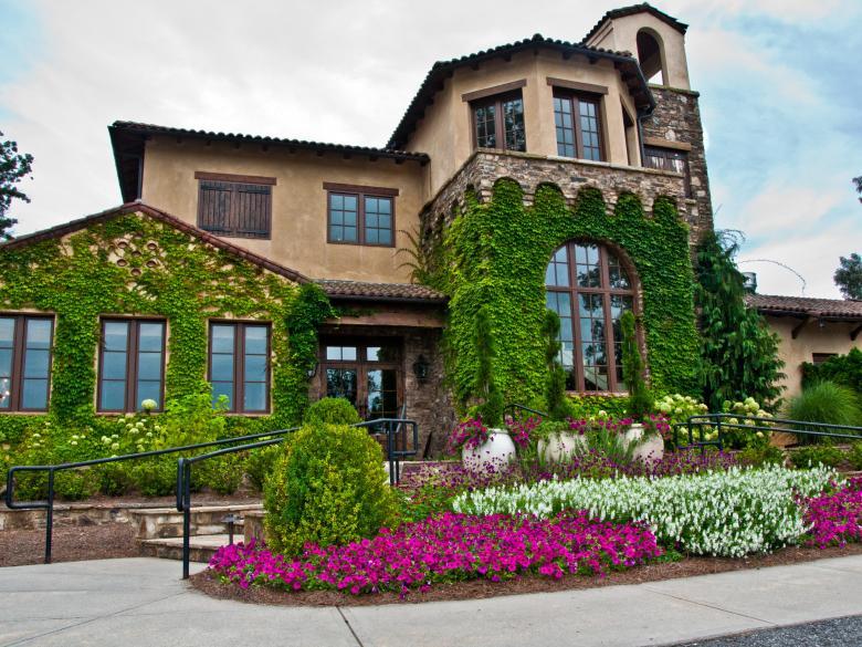The Wedding Website of Nicki Macsay and Hunter Mendenhall