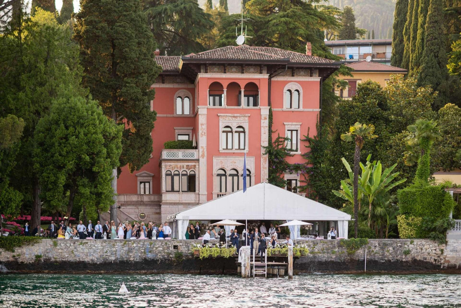 The Wedding Website of Nicole Thiriez and Moisés Gossain