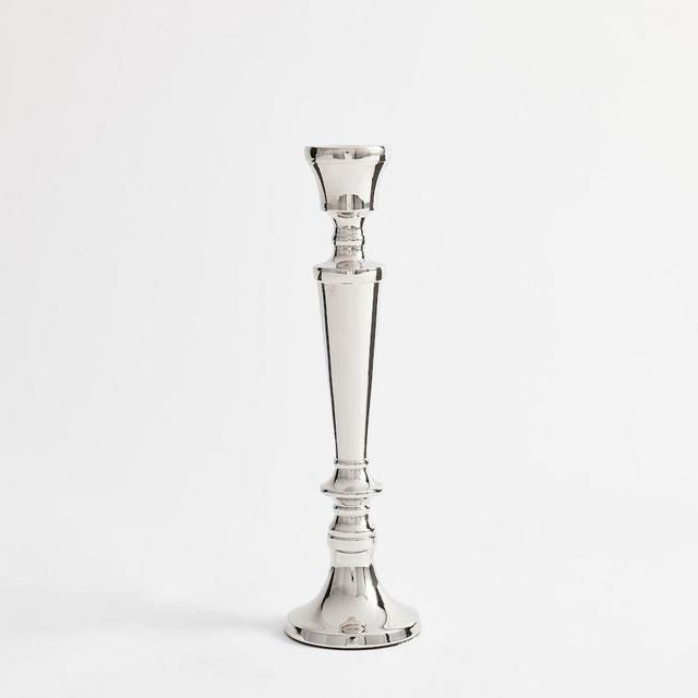 Daphne Silver Taper Holder, Medium, Silver