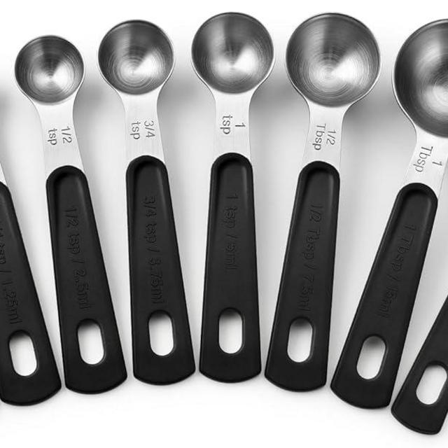 Spring Chef Stainless Steel Magnetic Measuring Spoons Set of 8 with Leveler, Round Metal Teaspoon & Tablespoon Measuring Spoons - Kitchen Gadgets For Baking and Cooking