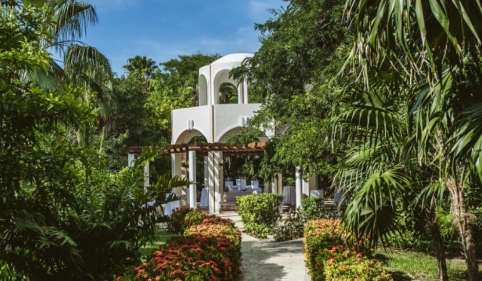 The Wedding Website of Staci Caputo and Michel McFarlane Jr.