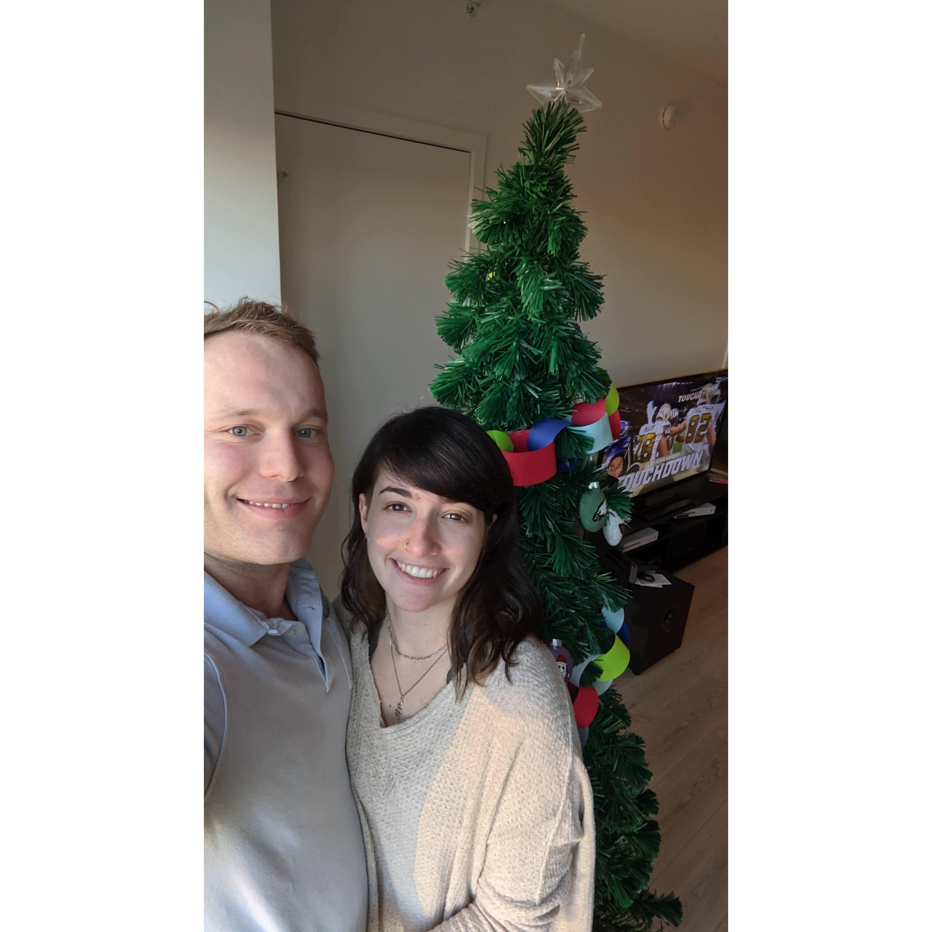 When we accidentally captured one of Alvin Kamara's 6 touchdowns in our holiday photo