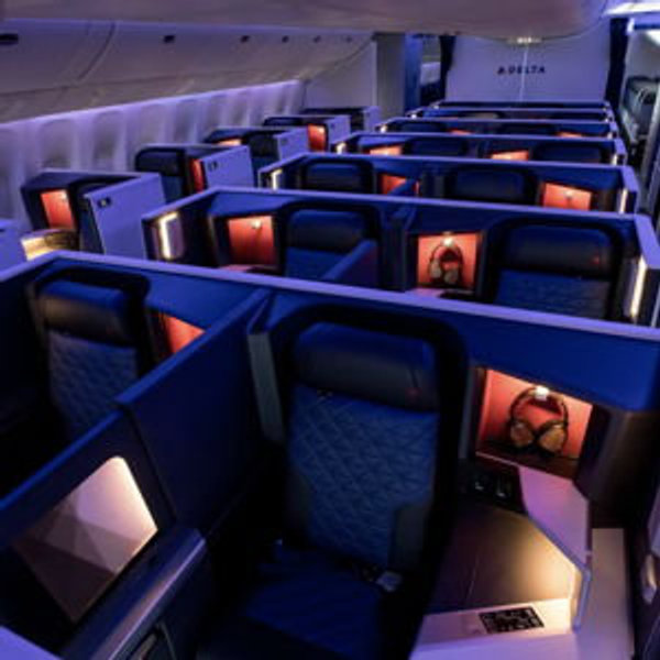 Honeymoon Adventure: Upgrade our seats!