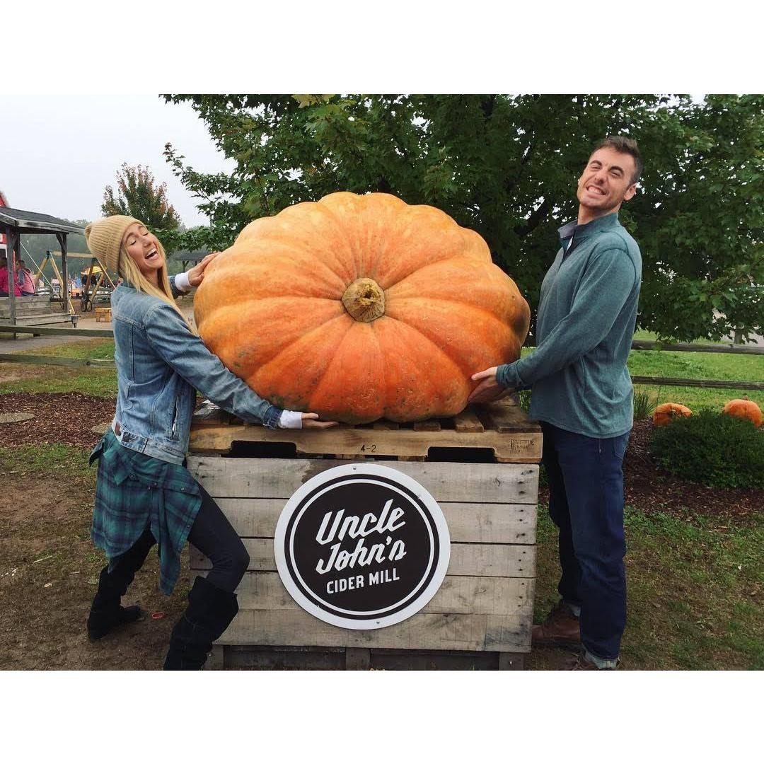Pumpkin pickin' in Michigan 2018
