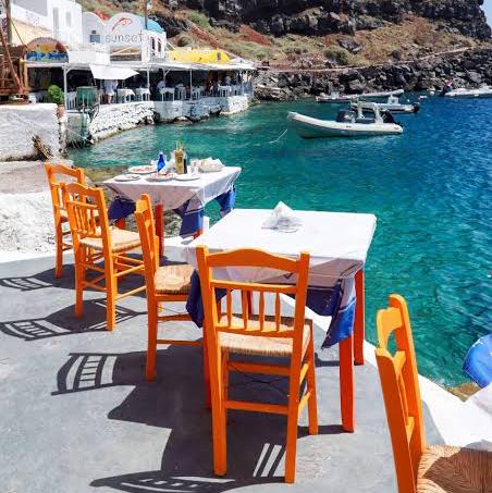 Dinner at Ammoudi Bay