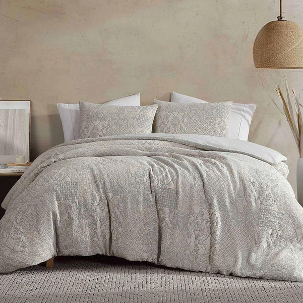 Adelaide 4-Piece Matelasse Comforter Set - Queen