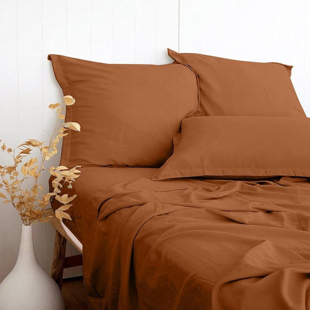 PANDATEX Rust Red Linen-Textured Bed Sheets Set, Bamboo Rayon, Cotton, Linen Blend Bed Sheets King Size, Soft Cool & Breathable for Hot Sleepers,Durable Natural Organic Bed 15'' Deep Pocket - 4 Piece