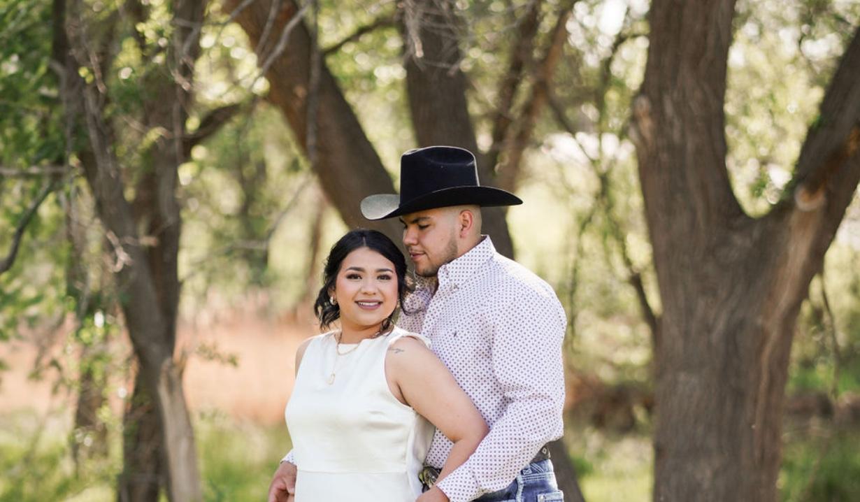 The Wedding Website of Arnulfo Barrera and Mariapaula Garza