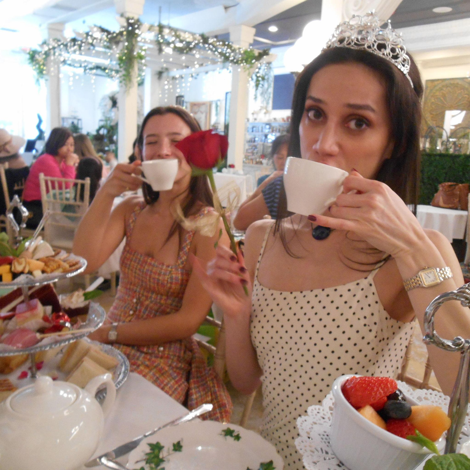 Helin & Joey at High Tea with Saki <3