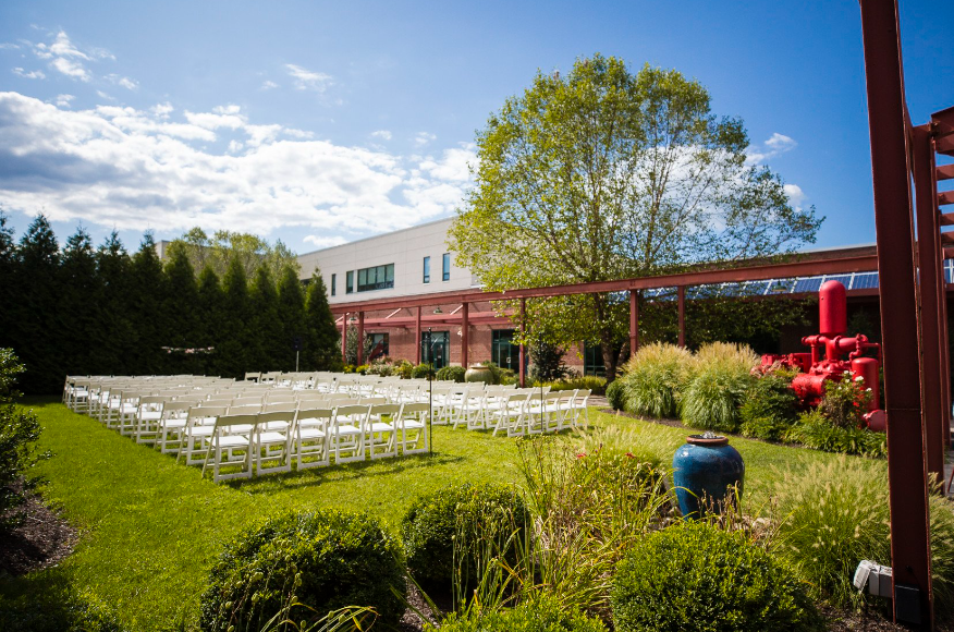 The Wedding Website of Shannon Tully and Jordan Zezza