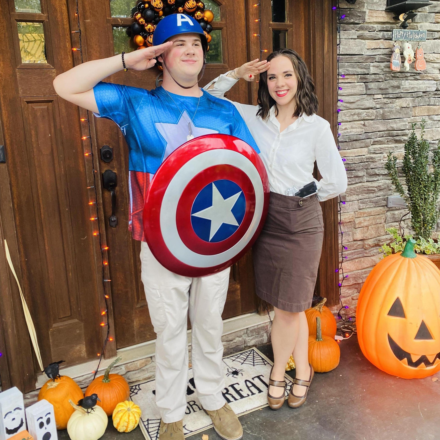 Halloween 2020: Steve + Peggy.