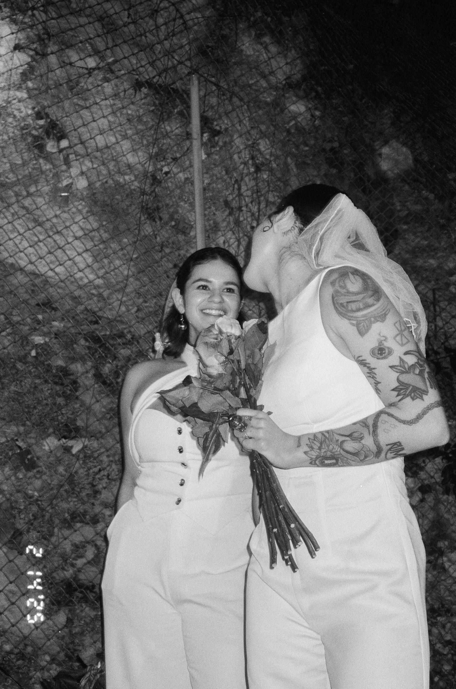 1565a565-c3d9-4644-93ed-a4534fa55252