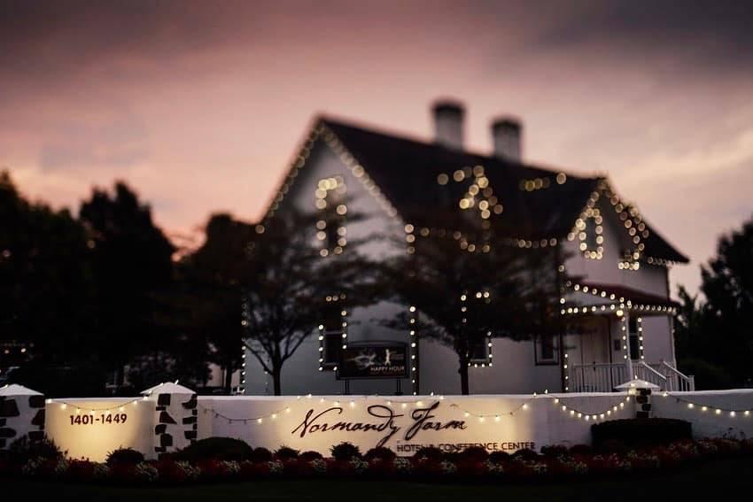 The Wedding Website of Krista DeGatis and David Amodei