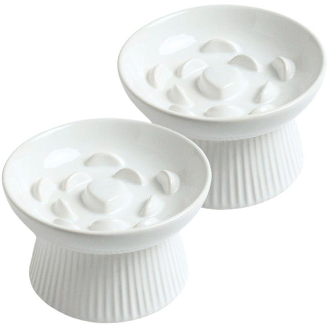 LE SERVETA 2 Pack Ceramic Slow Feeder Cat Bowl, Raised Puzzle Feeder, Anti Vomiting, Elevated Food Bowl, Whisker Friendly (White)