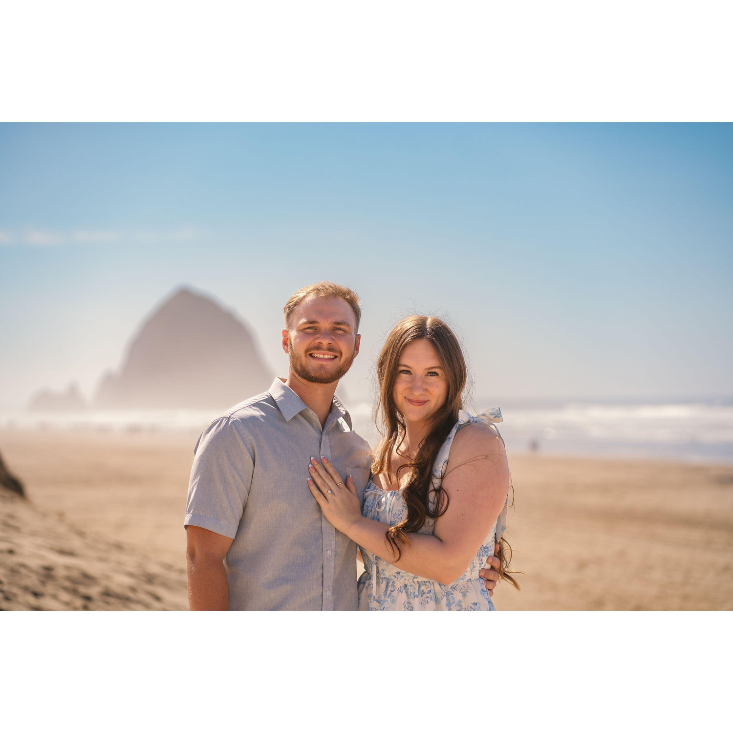Engagement Photos by Instagram @_moonlightvisuals