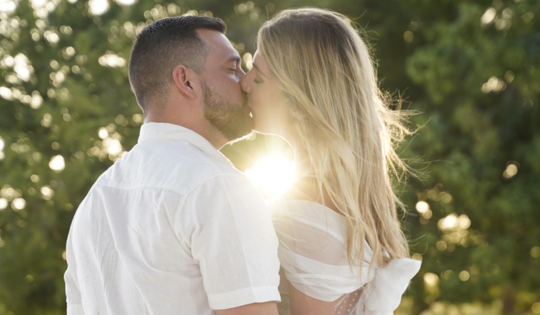 The Wedding Website of Ariadna Elmudesi and Richard Vieira